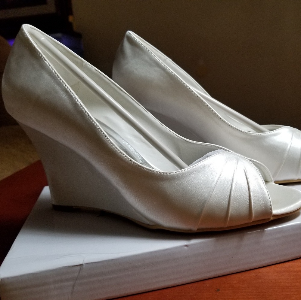 Satin Ivory wedge heels